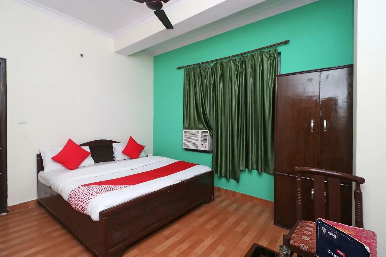 Oyo 29411 Hotel Vanshika Agra  3*, Agra (Uttar Pradesh) Ινδία