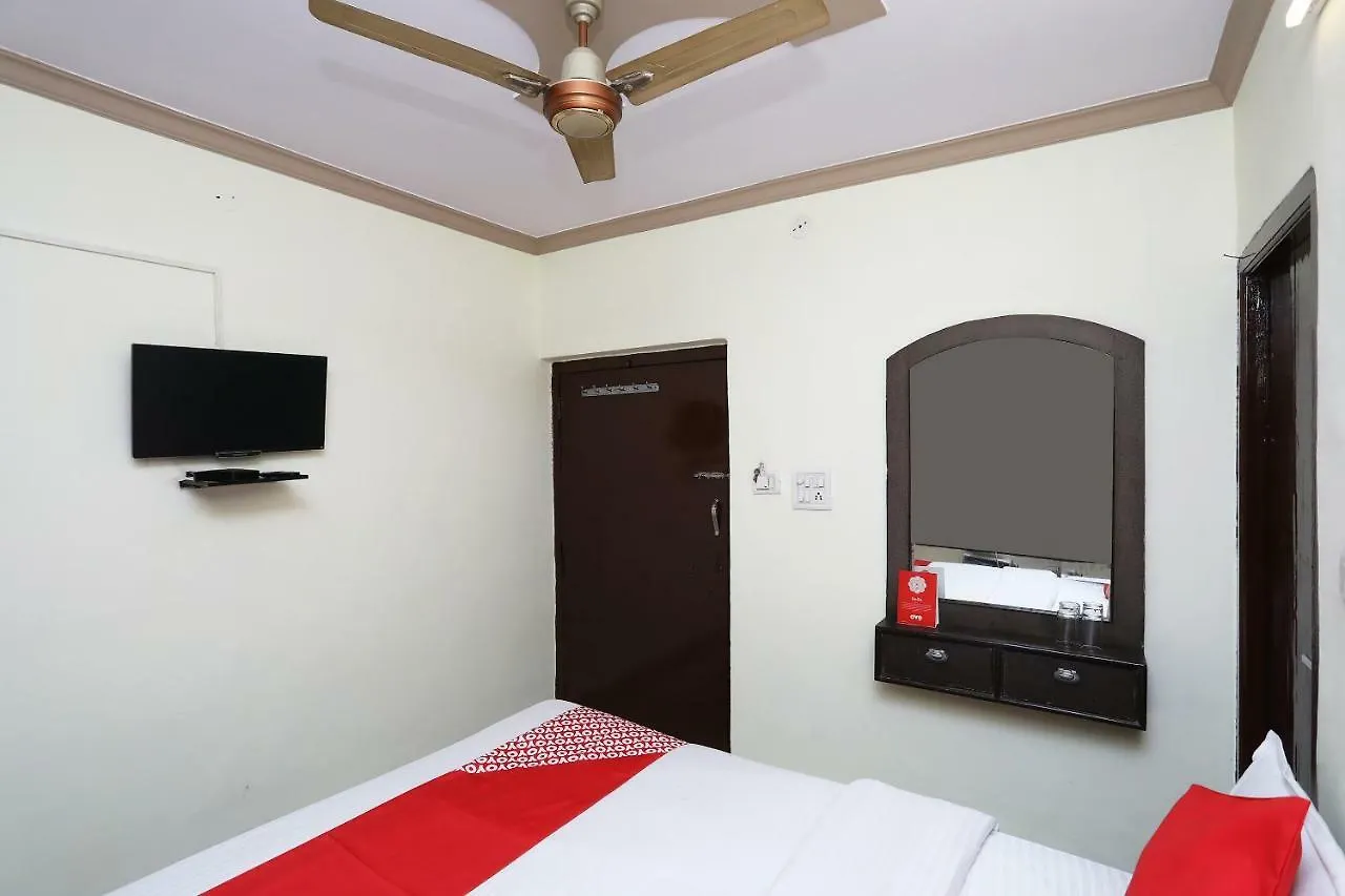 Oyo 29411 Hotel Vanshika Agra