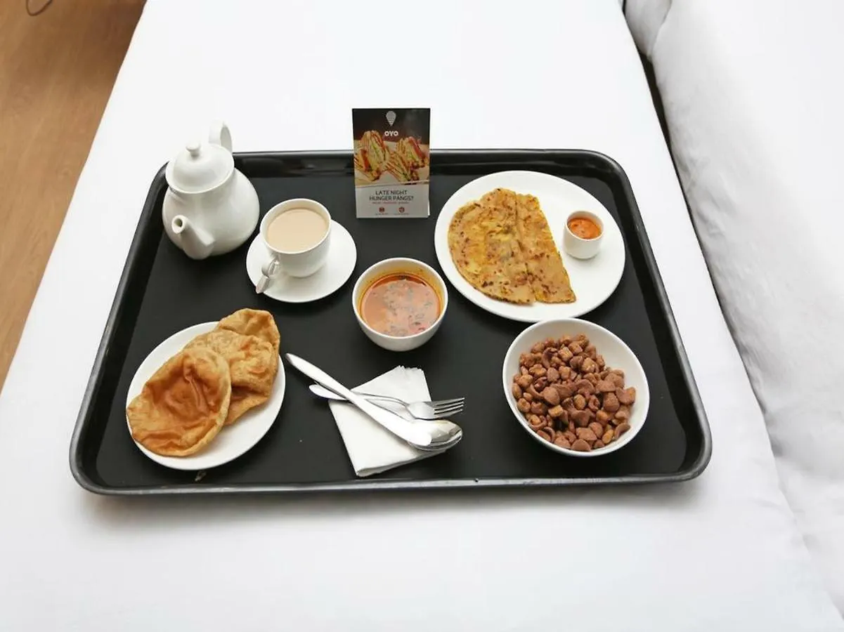 Oyo 29411 Hotel Vanshika Agra