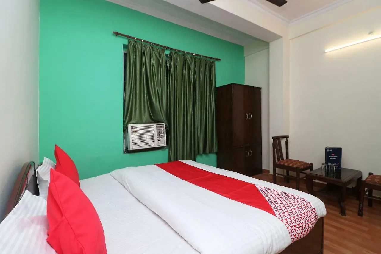 Oyo 29411 Hotel Vanshika Agra