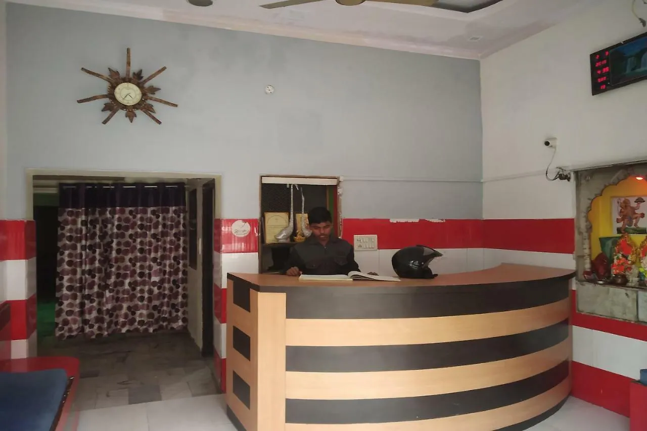 Oyo 29411 Hotel Vanshika Agra